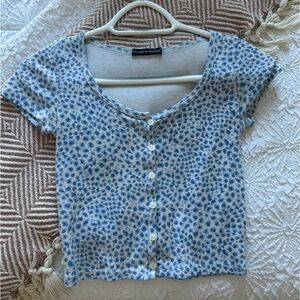 Brandy Melville Blue and White Button-Up Top